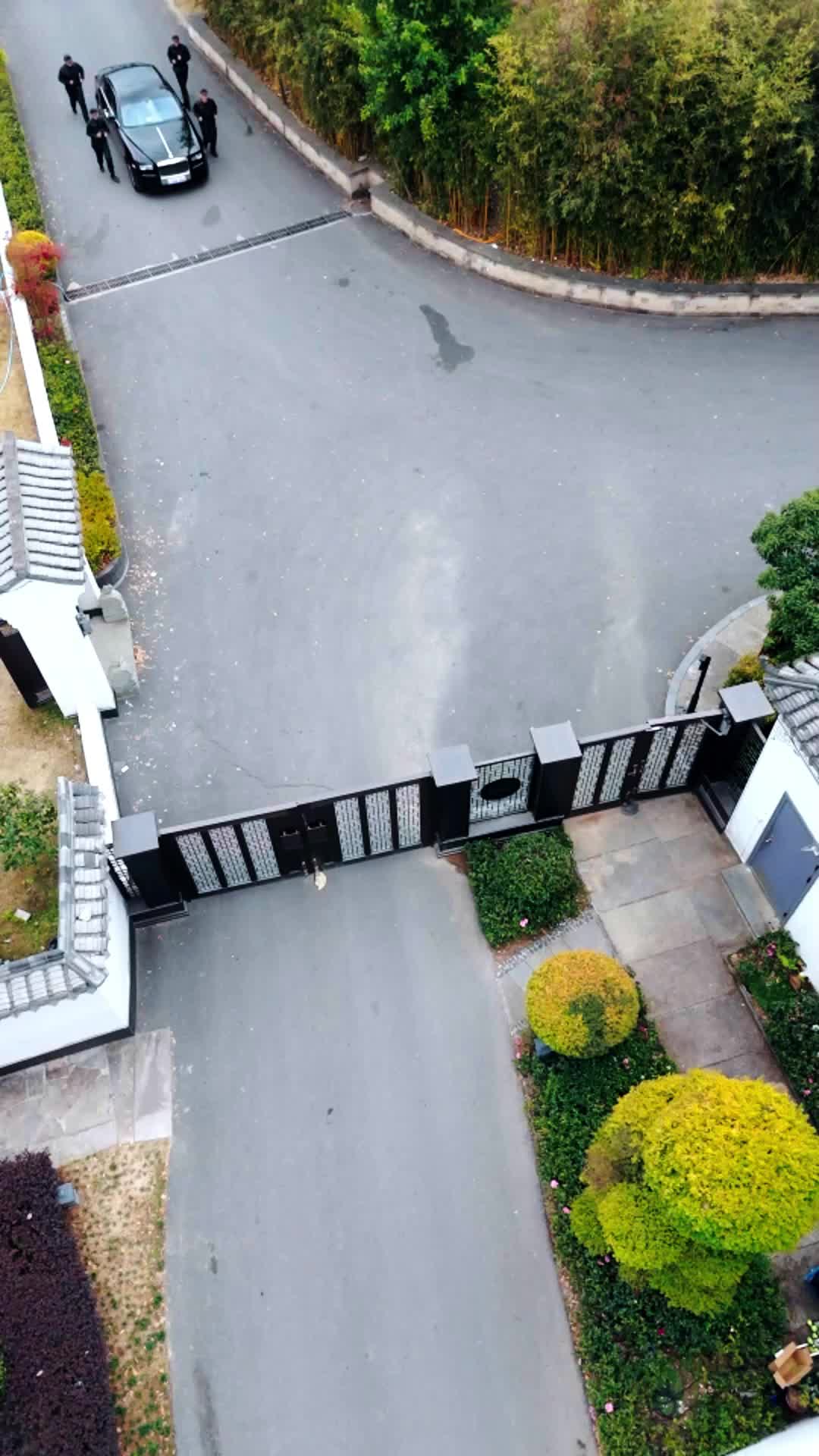 Episode 7 - He Waited 3,000 Years for Her